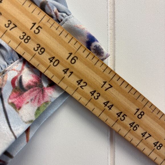 Easel Women's Satin Floral Boho Cottage Blouse Size M Feminine Puff Sleeve NWT - Picture 11 of 11